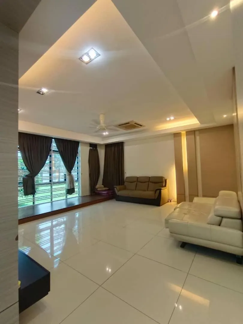 Melaka Castle Home